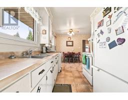 41 Centre Street W, Petawawa, ON K8A7E8 Photo 17