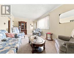 Bedroom 3 - 41 Centre Street W, Petawawa, ON K8A7E8 Photo 7