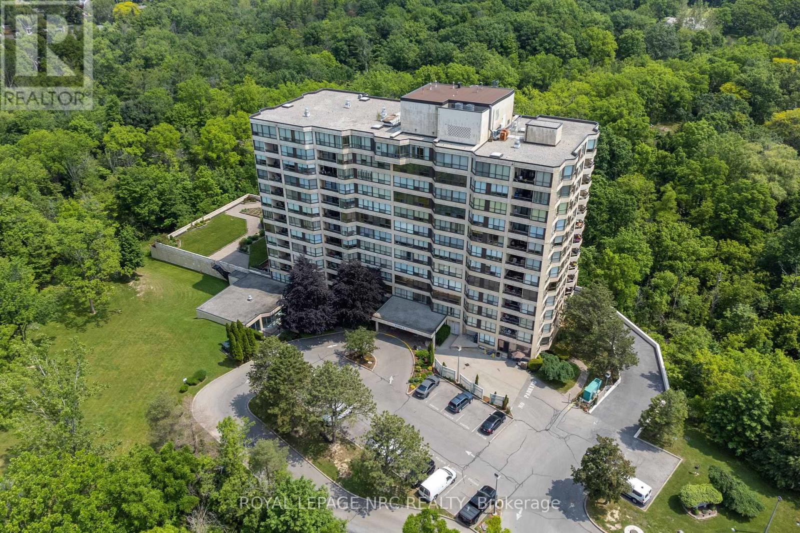 Property for sale at 404 - 3 TOWERING HEIGHTS BOULEVARD