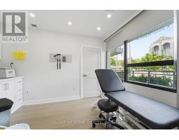 109 - 235 St Clair Avenue W, Toronto, ON M4V1R4 Photo 8