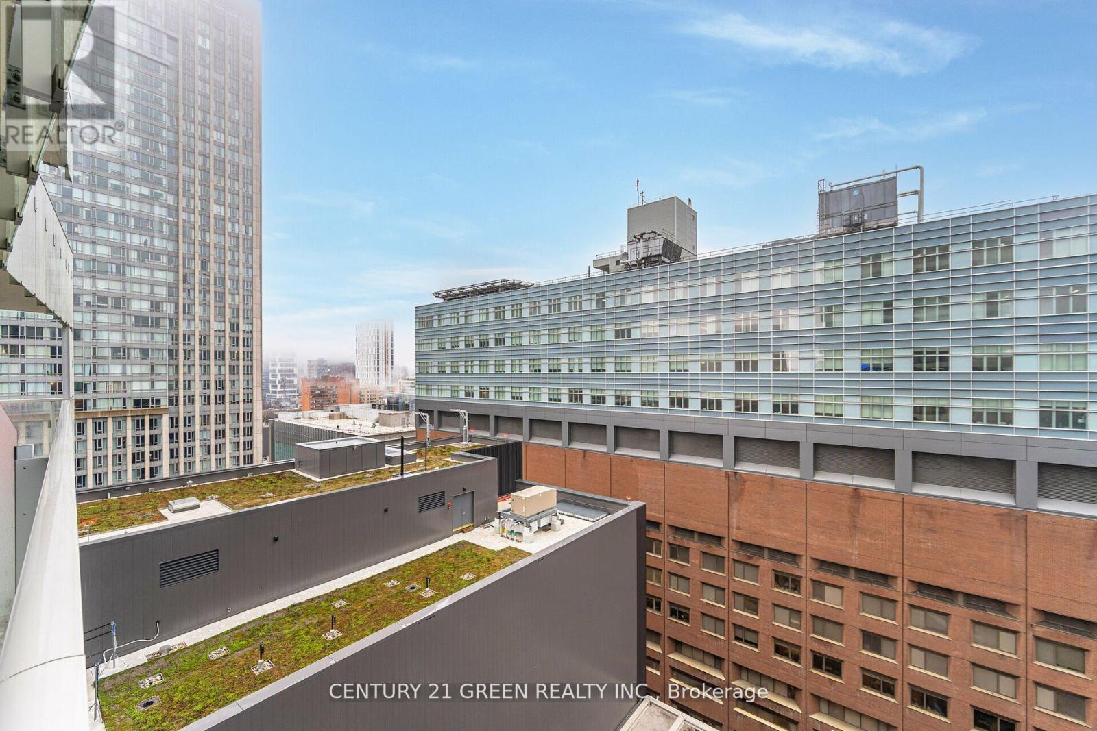 197 Yonge Street — photo 27