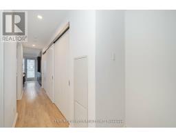 1503 - 197 Yonge Street, Toronto, ON M5B0C4 Photo 8