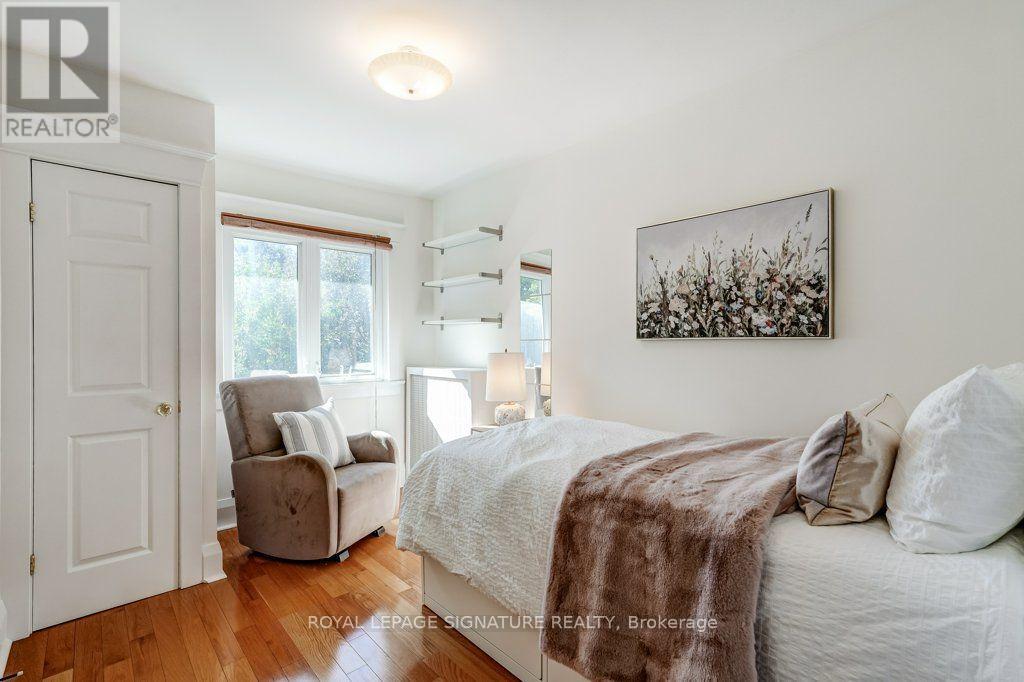 355 WOLVERLEIGH BOULEVARD - 22