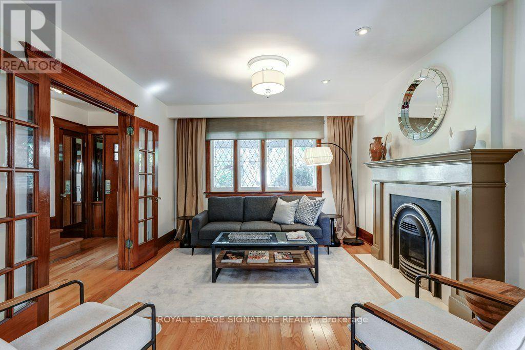 355 WOLVERLEIGH BOULEVARD - 8