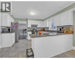 Living room - 503 Regent, Tecumseh, ON N8N4B8 Photo 17