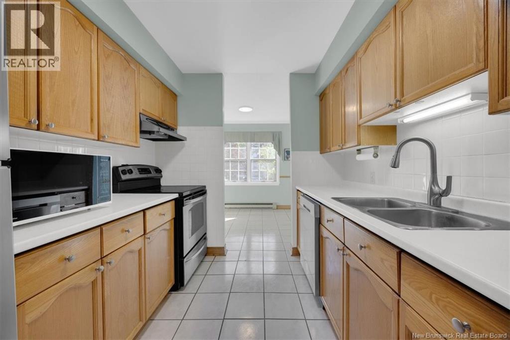 90 Brentwood Crescent, Saint John, New Brunswick, E2K4R4, Saint John, New Brunswick — photo 5 of 5