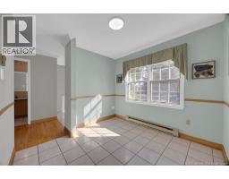 90 Brentwood Crescent, photo 3