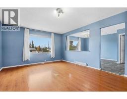Bedroom - 3804 Dover Ridge Drive Se, Calgary, AB T2B2C9 Photo 6