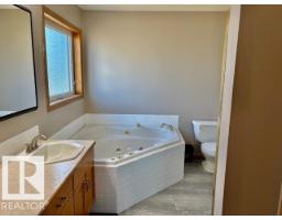 5609 45a St, Vegreville, AB T9C1E1 Photo 16