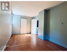 80-82 Riverside Drive thumbnail 9