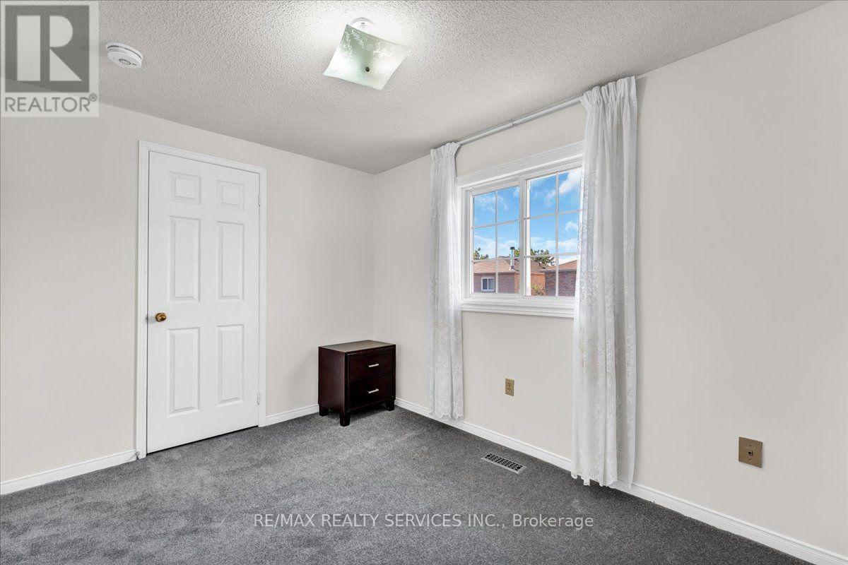 7 DUGGAN DRIVE - Image 25