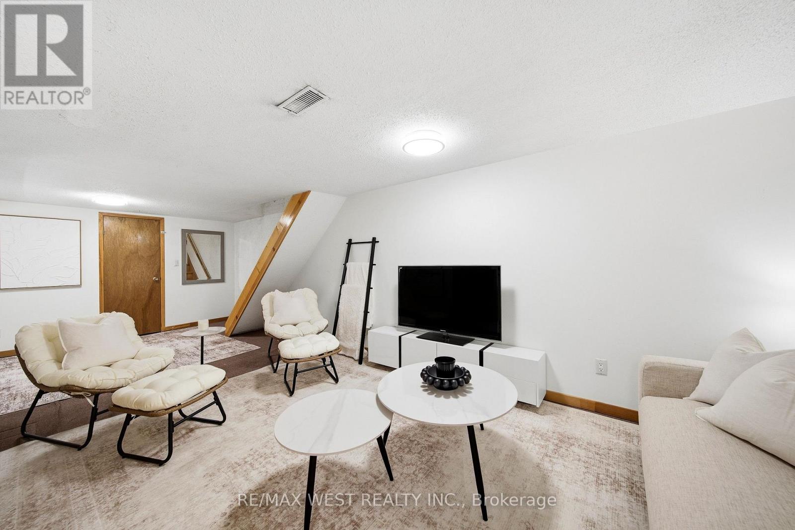 189 PACIFIC AVENUE - 23
