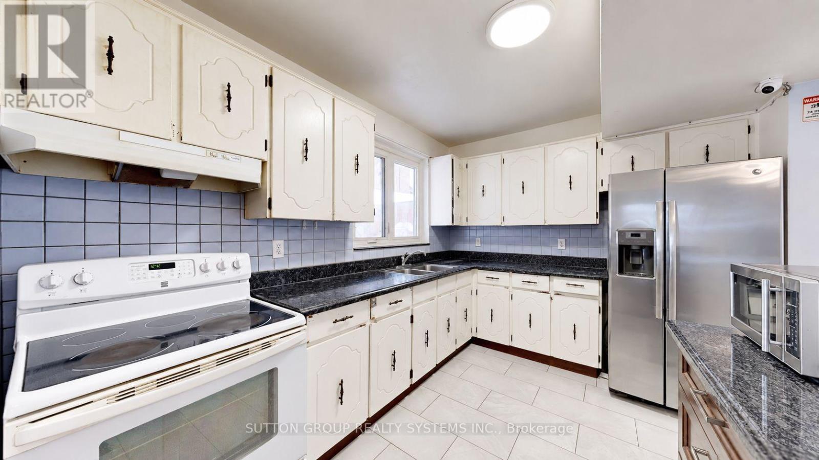30 CORONADO COURT - 14