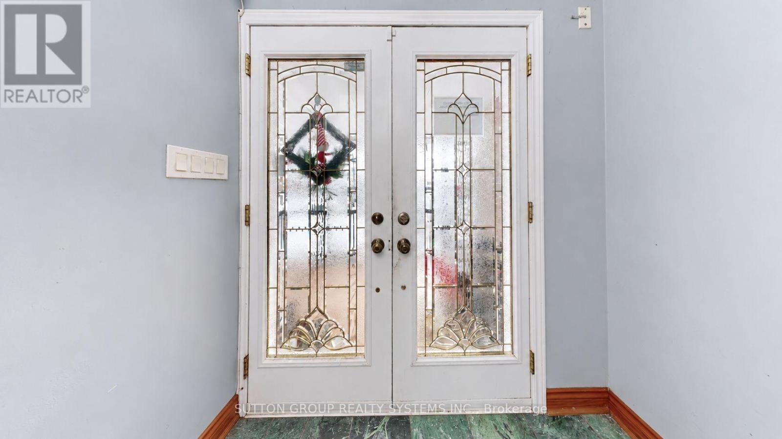 30 CORONADO COURT - 19