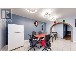 Bedroom - 30 Coronado Court, Toronto, ON M9M1S7 Photo 10