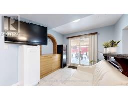 Kitchen - 30 Coronado Court, Toronto, ON M9M1S7 Photo 6