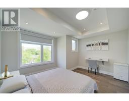 1130a Islington Avenue, Toronto, ON M8Z0G6 Photo 16