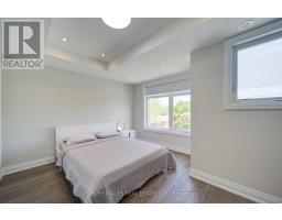 1130a Islington Avenue, Toronto, ON M8Z0G6 Photo 17