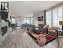 5950 Compass Lane, Sechelt, BC V7Z0V1 Photo 10