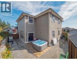 5950 Compass Lane, Sechelt, BC V7Z0V1 Photo 32