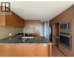 1908 3008 Glen Drive, Coquitlam, BC V3B0J5 Photo 10