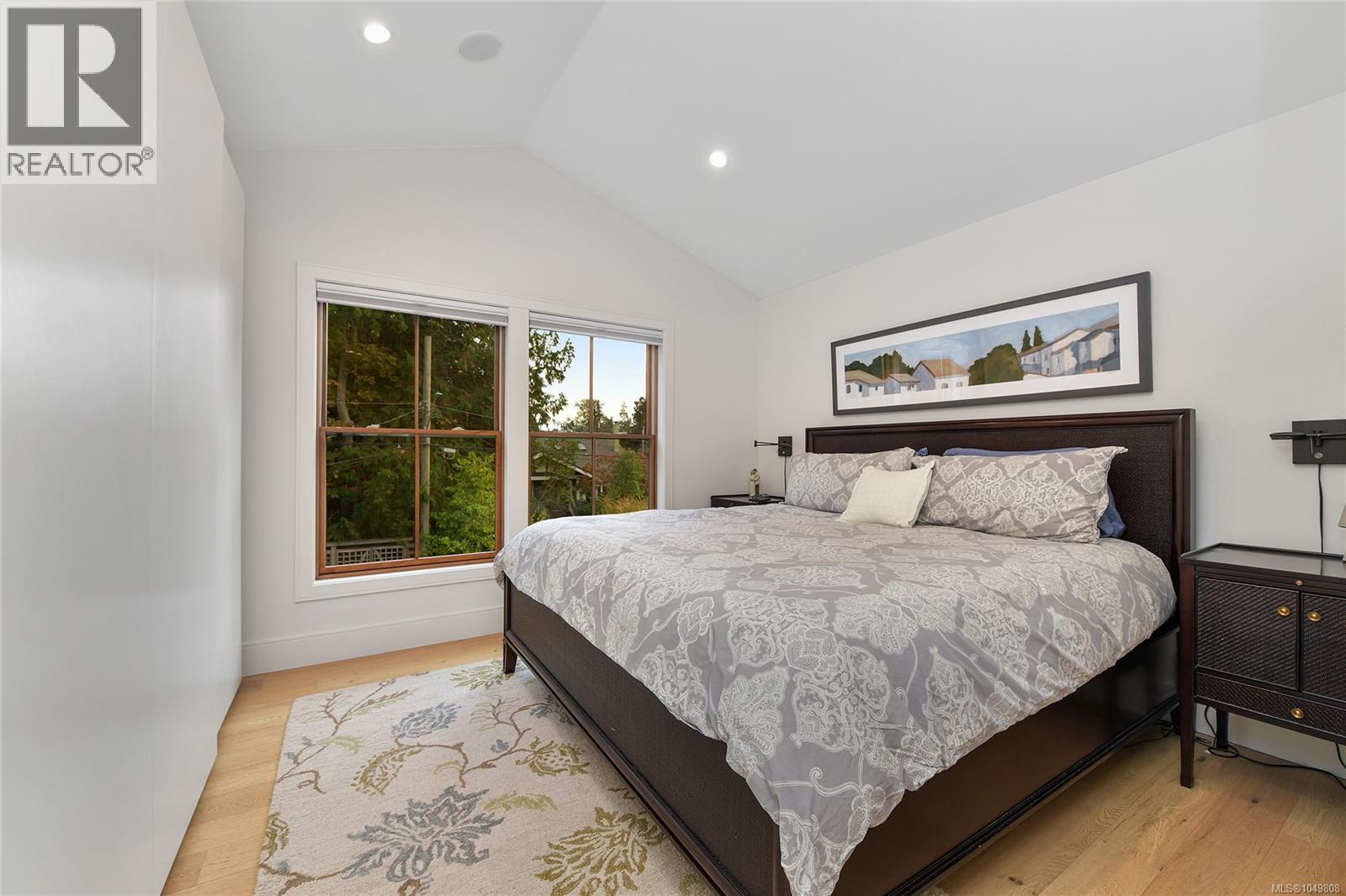  2680 Margate Avenue, Oak Bay
