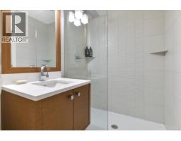 2680 Margate Ave, Oak Bay, BC V8S3A7 Photo 22