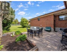 4 Warlingham Court, Toronto, ON M9C3K3 Photo 35