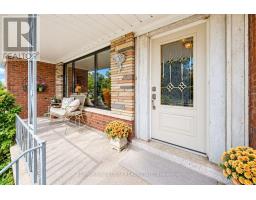4 Warlingham Court, Toronto, ON M9C3K3 Photo 8