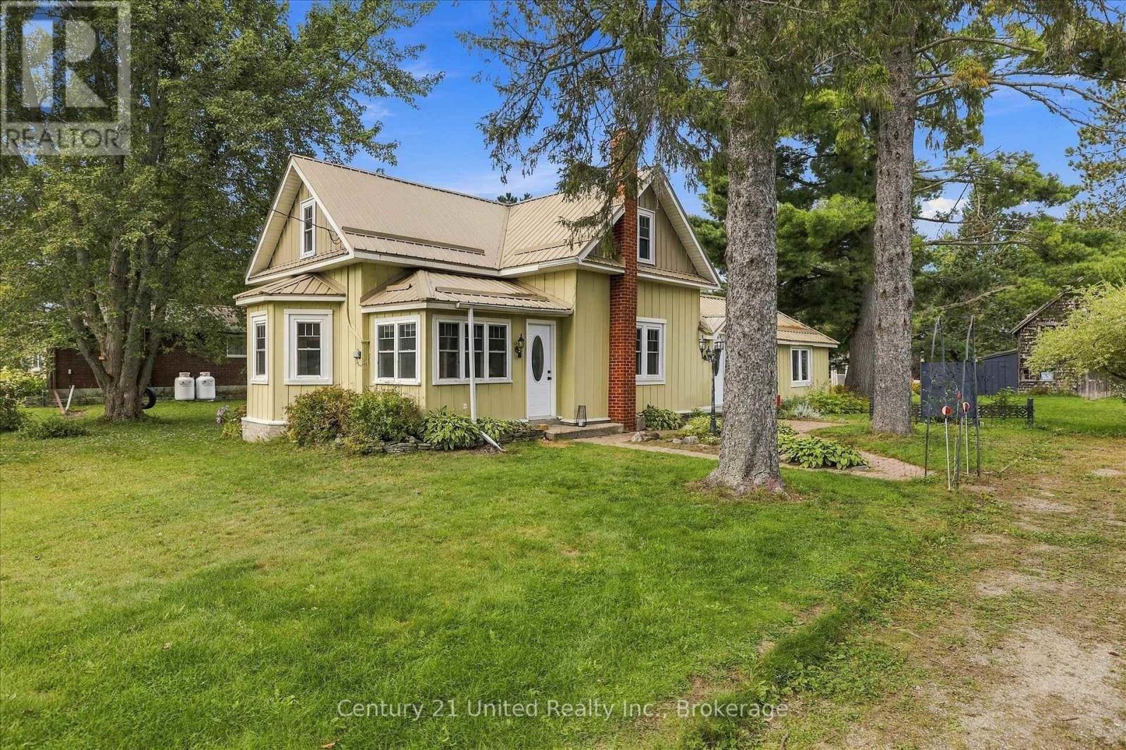 164 HILLSIDE DRIVE - 2