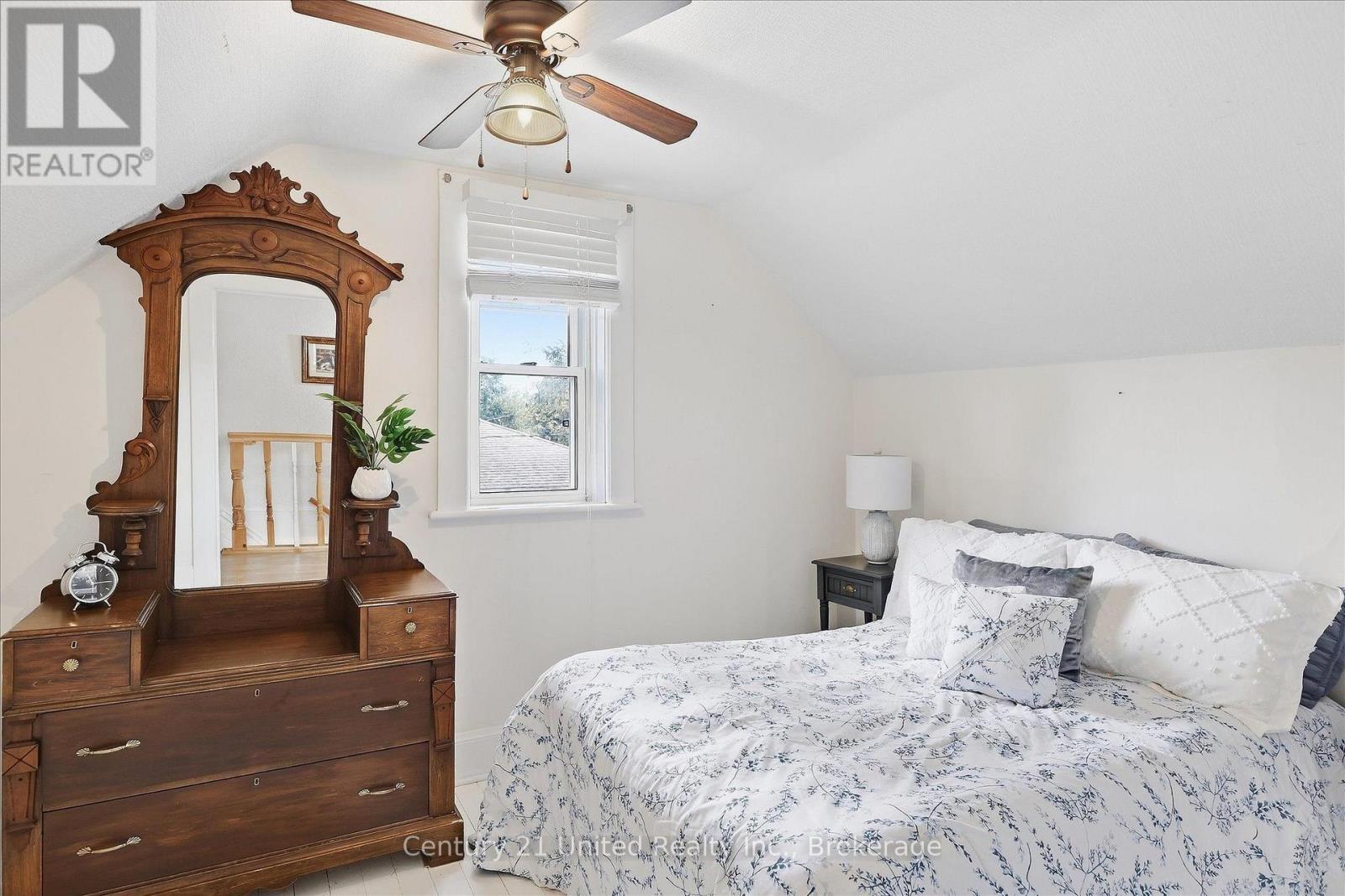 164 HILLSIDE DRIVE - Image 27