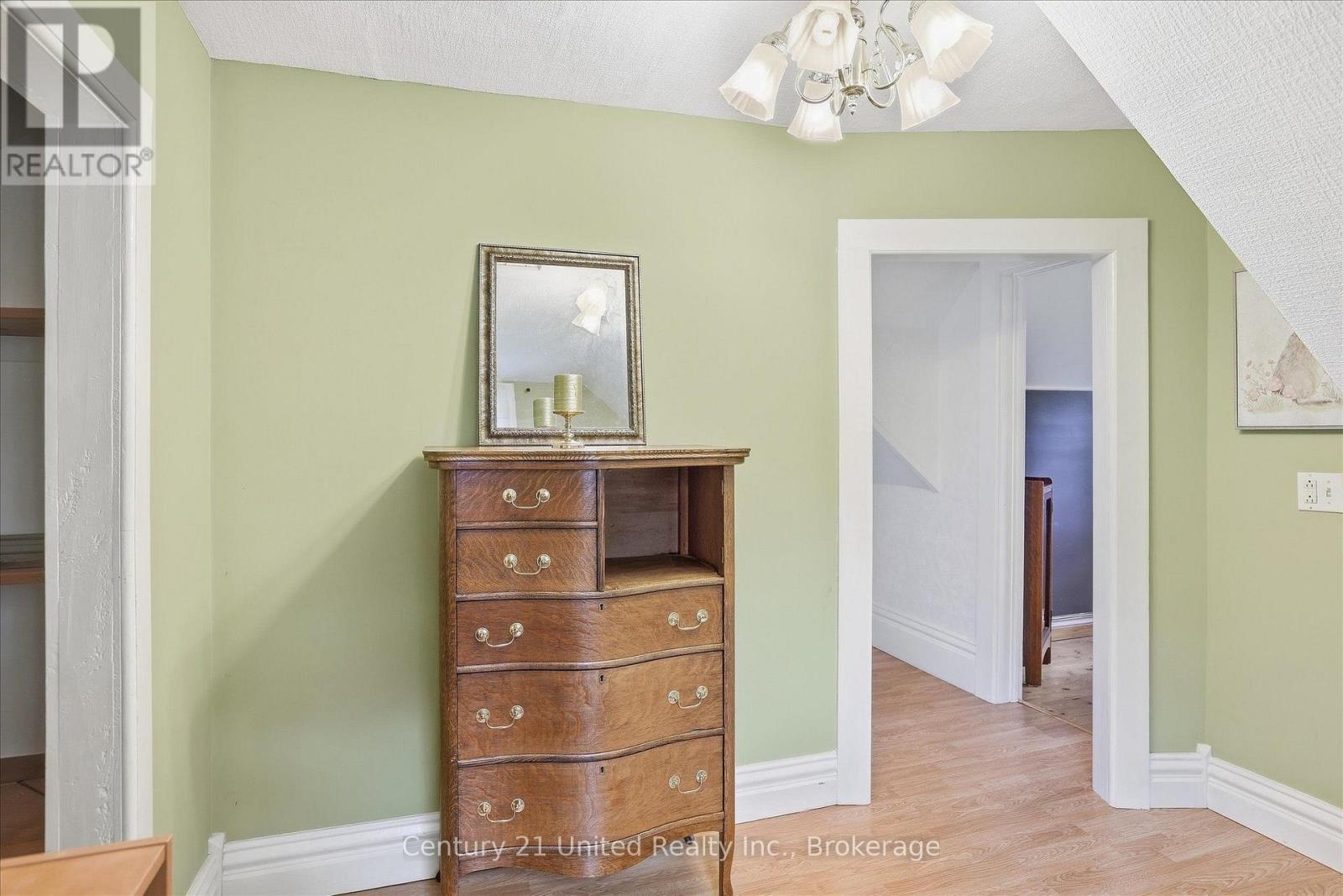 164 HILLSIDE DRIVE - 25