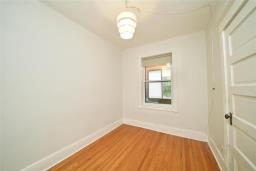 262 Chalmers Avenue, Winnipeg, MB R2L0E9 Photo 24