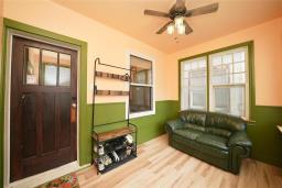 Office - 262 Chalmers Avenue, Winnipeg, MB R2L0E9 Photo 6
