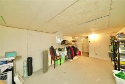 262 Chalmers Avenue, Winnipeg, MB R2L0E9 Photo 33