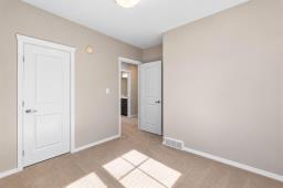 1440 Bannatyne Avenue, Winnipeg, MB R3E0X2 Photo 19