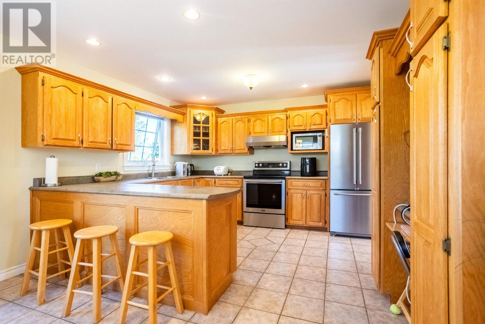 5 Commonwealth Avenue - Image 13