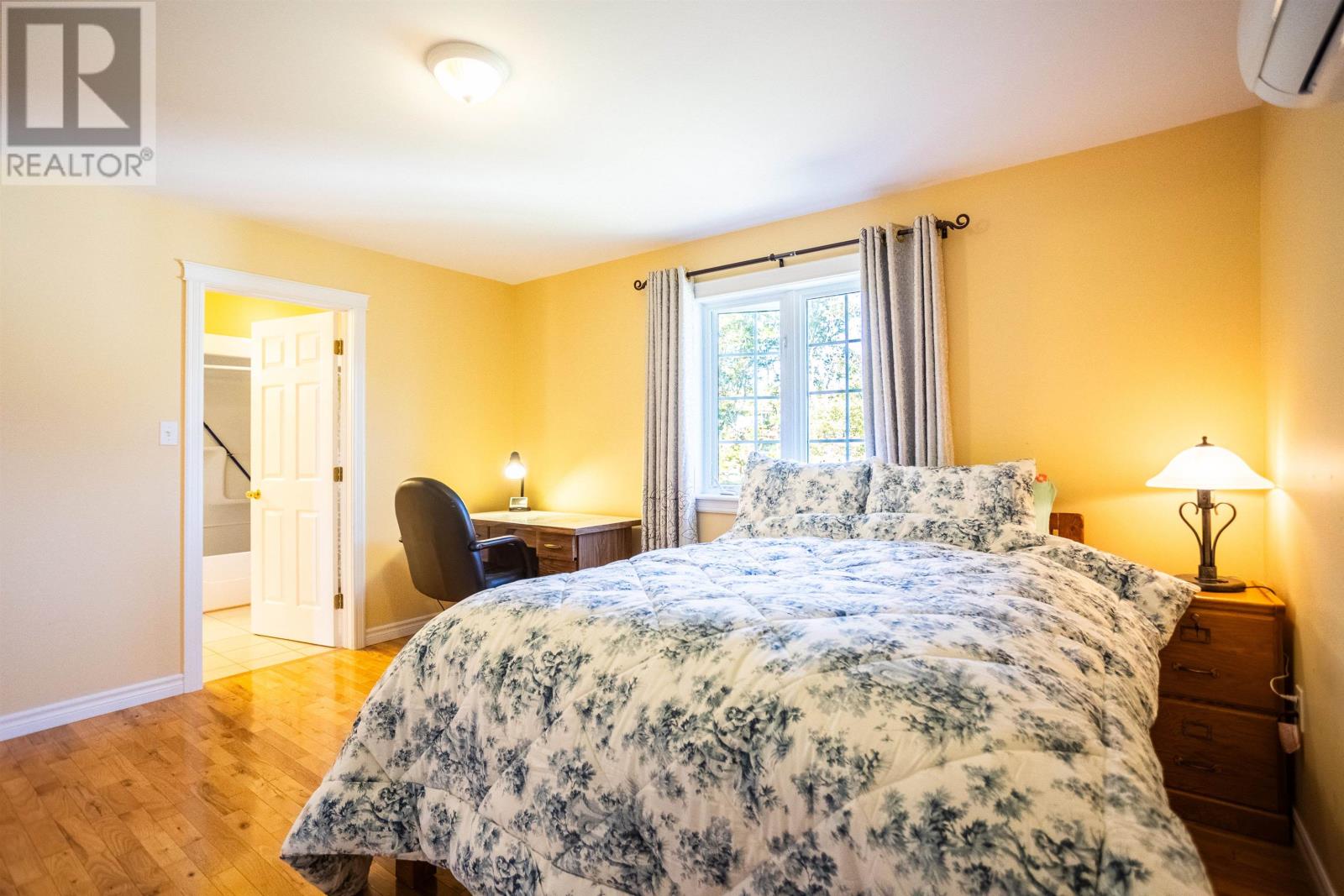 5 Commonwealth Avenue - Image 19