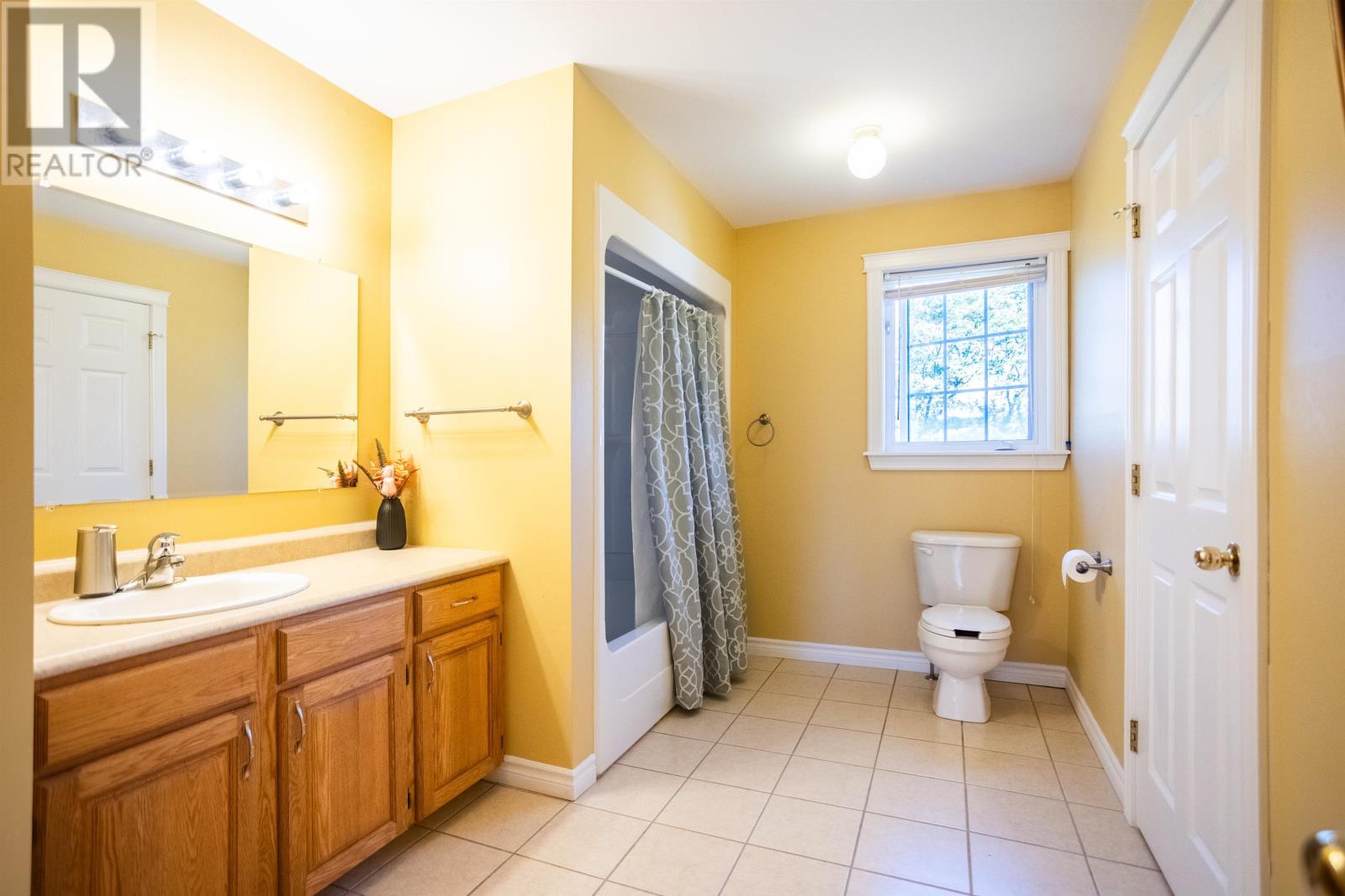 5 Commonwealth Avenue - 20