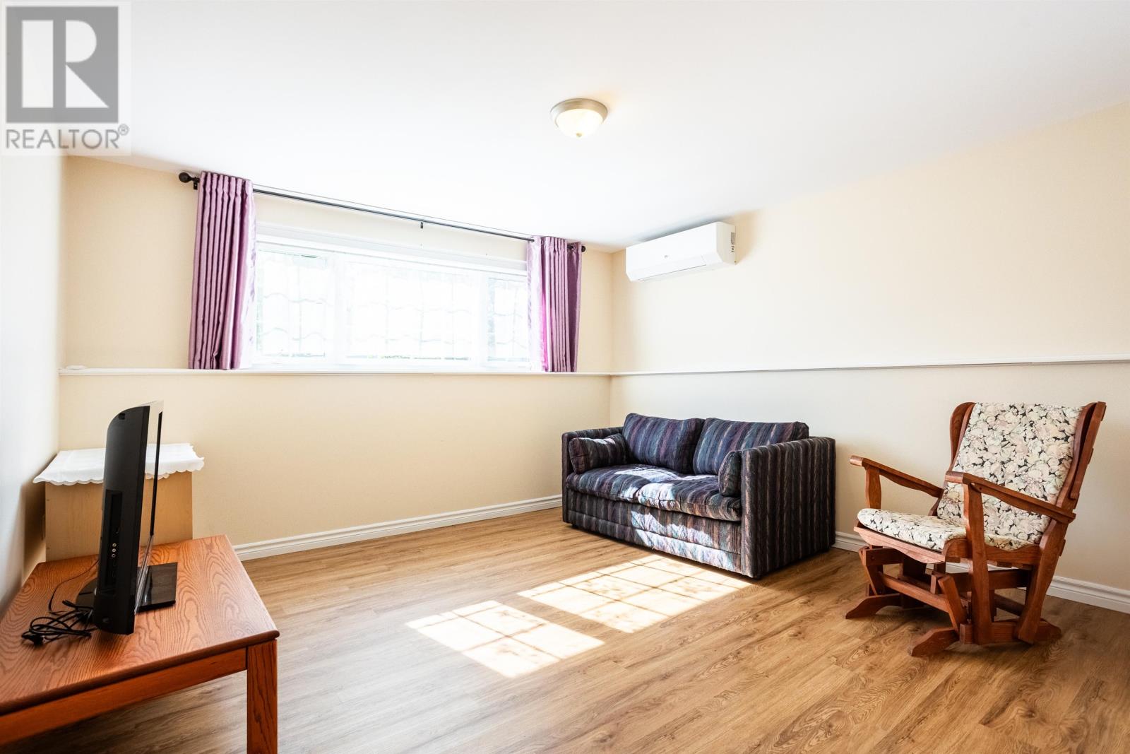 5 Commonwealth Avenue - 25