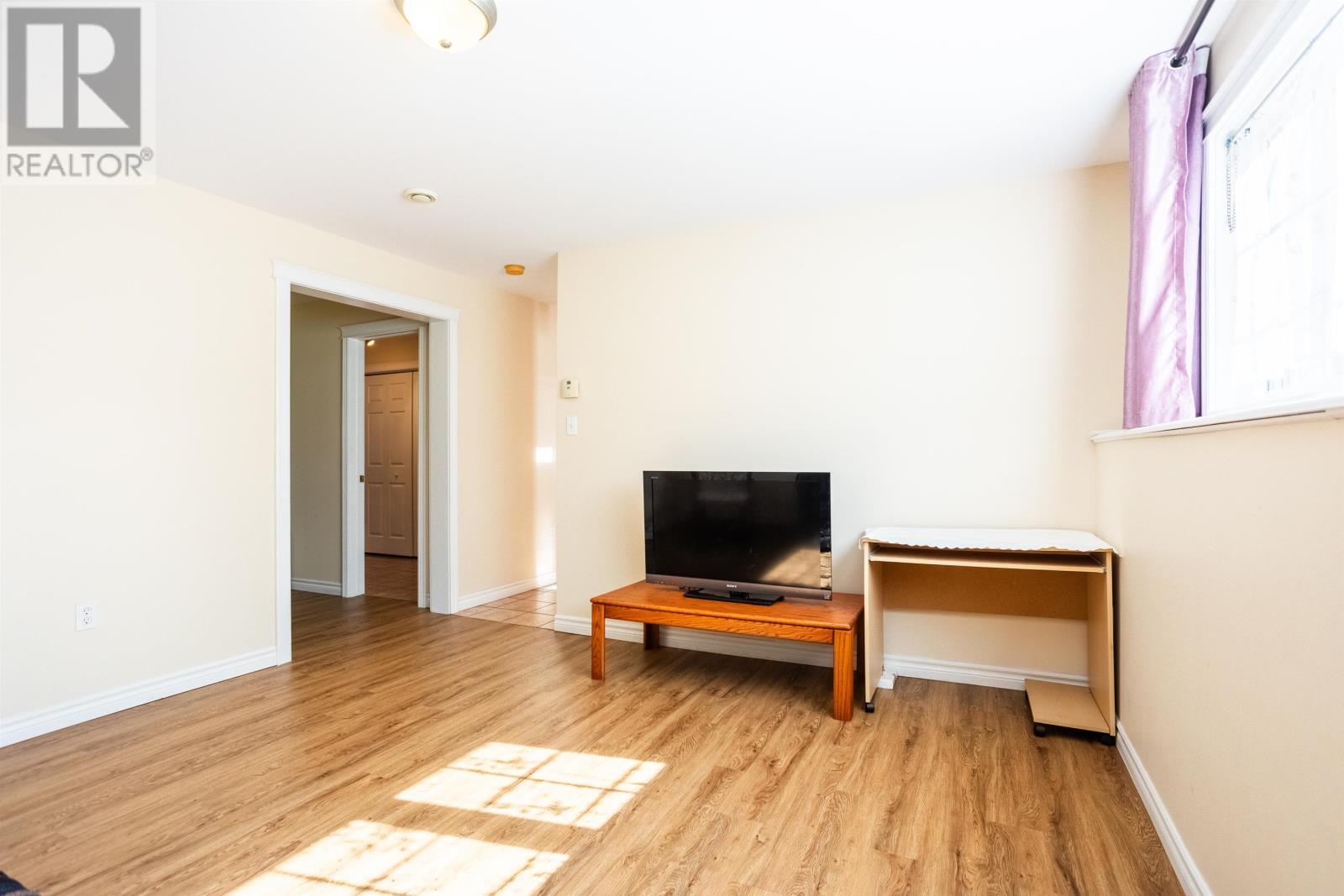 5 Commonwealth Avenue - Image 26