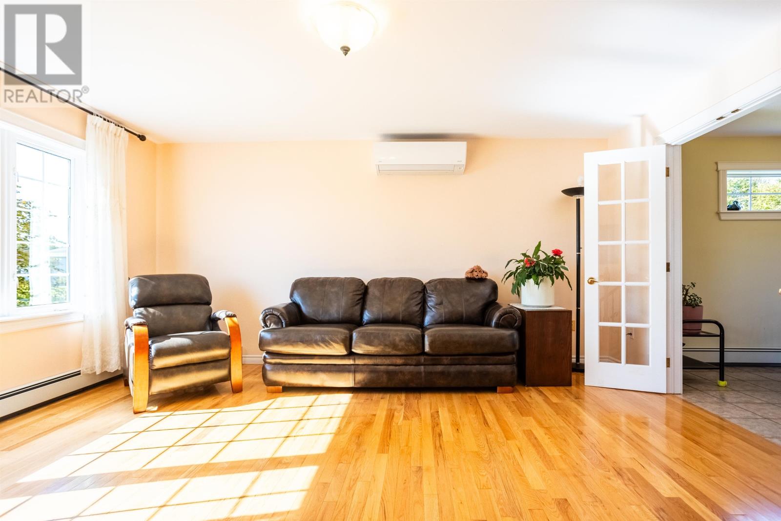 5 Commonwealth Avenue - Image 6