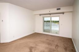 305 100 Creek Bend Road, Winnipeg, MB R2N0G1 Photo 9
