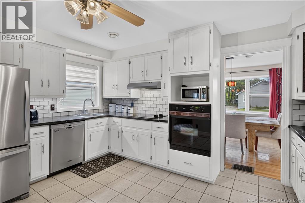228 Wellington Street - Image 17