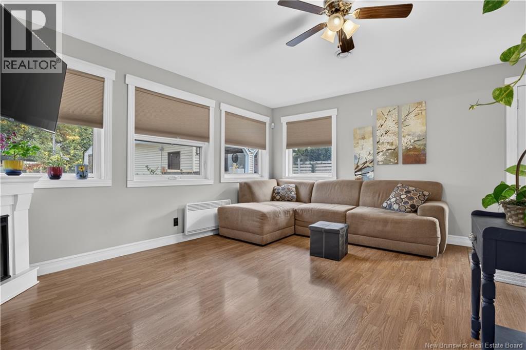 228 Wellington Street - Image 13