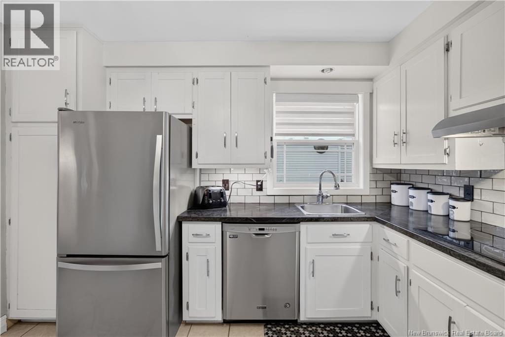228 Wellington Street - Image 18