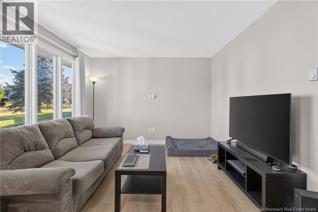 25 Boishebert Street - 10