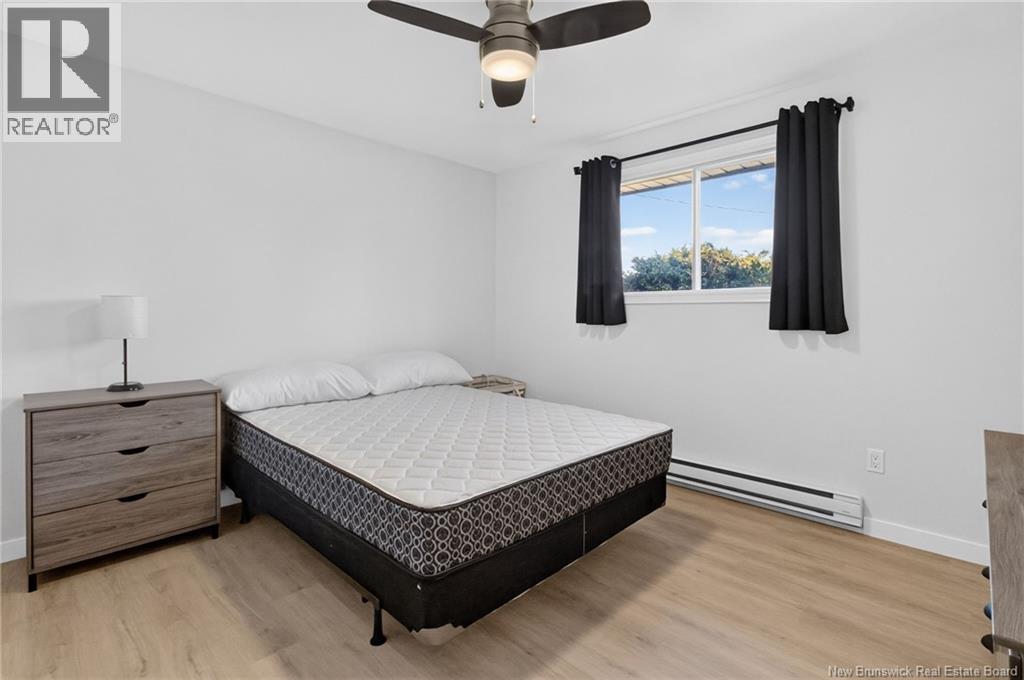 25 Boishebert Street - 13