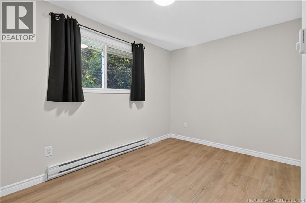 25 Boishebert Street - 16
