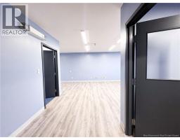 222 Edinburgh Drive Unit# 200, photo 10